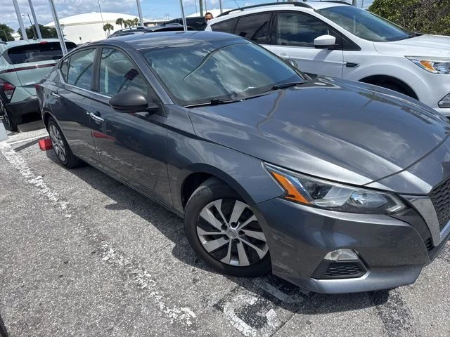 2020 Nissan Altima 2.5 S's photo