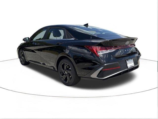 New 2026 Abyss Black Hyundai SEL Sport Premium image 5
