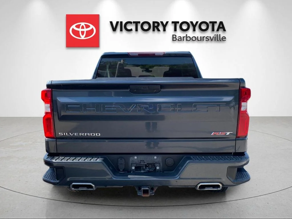 Used 2022 Gray Chevrolet RST image 4