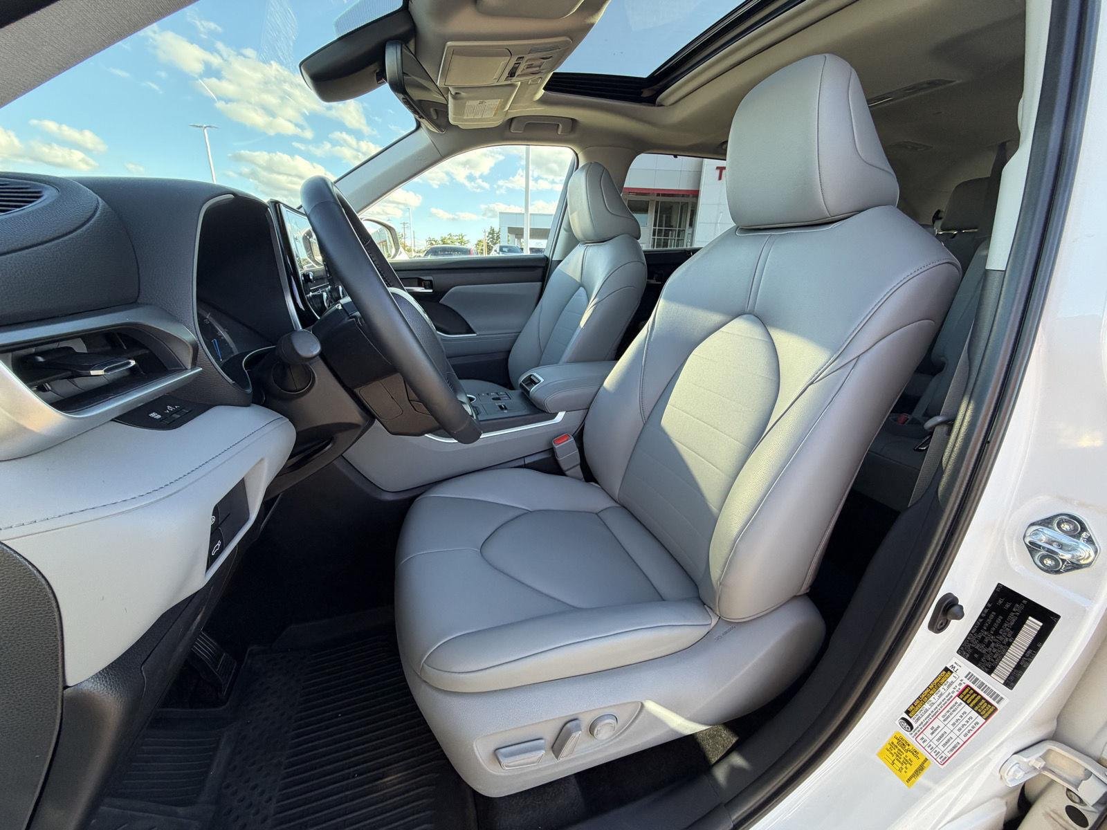 Certified Used 2026 Wind Chill Pearl Toyota XLE image 21