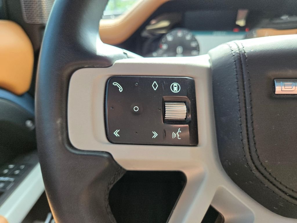 Used 2024 Tasman Blue Metallic Land Rover X-Dynamic SE image 32