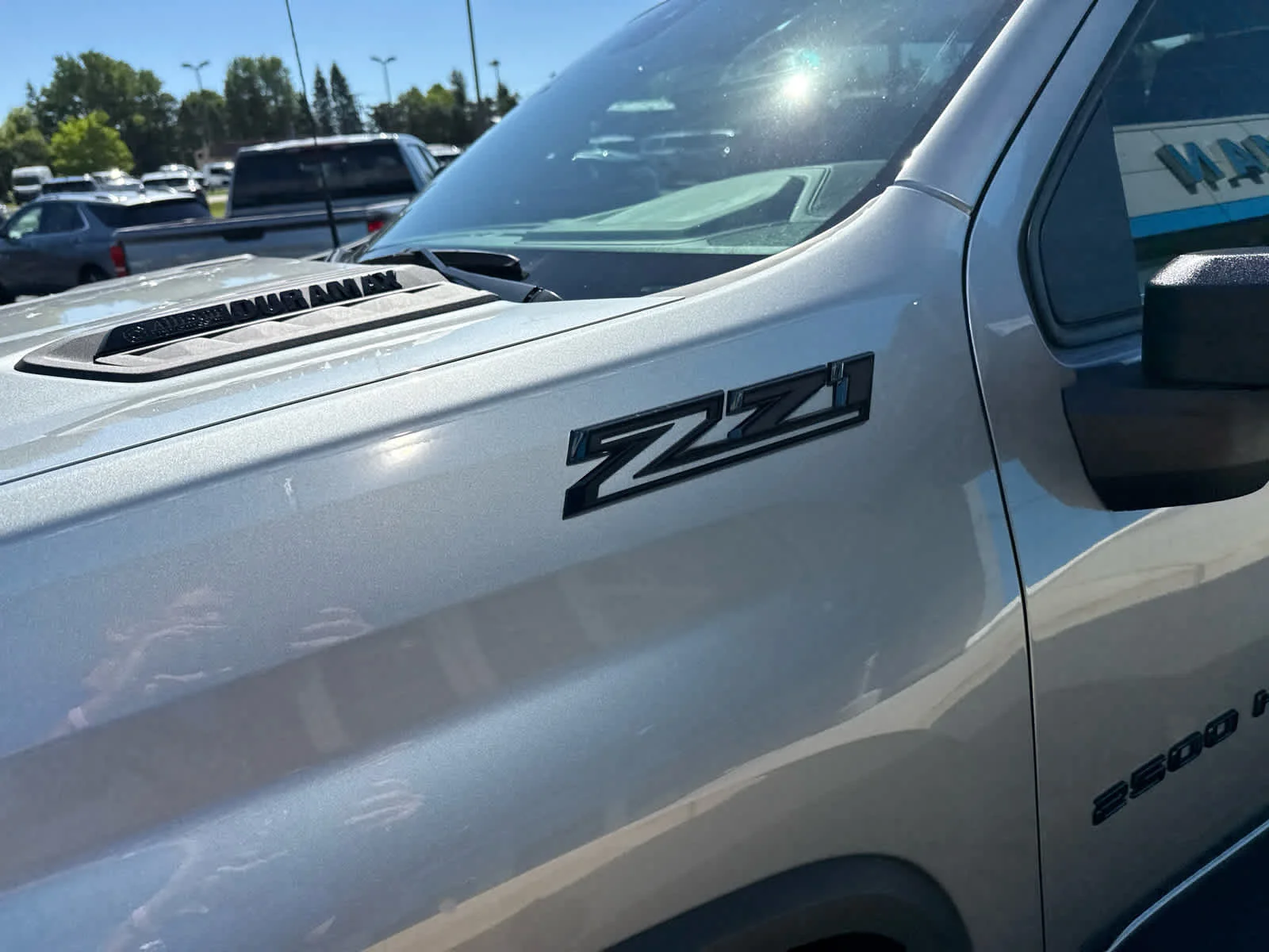 Used 2025 Sterling Gray Metallic Chevrolet LT image 5