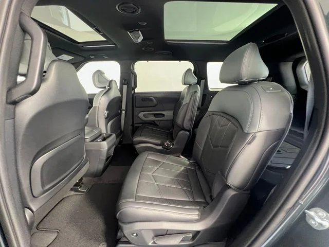 New 2027 Black Kia X-Line SX image 13