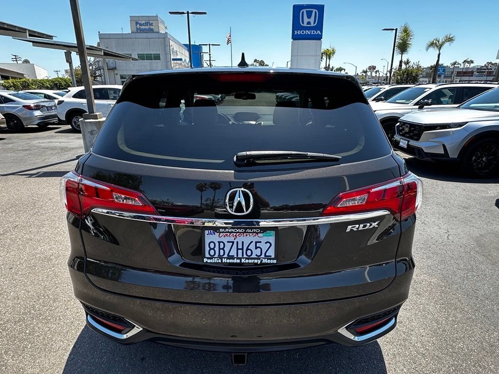 Used 2018  Acura Technology Package image 7