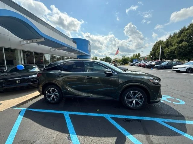 Used 2024 Nori Green Pearl Lexus 350h Premium image 4