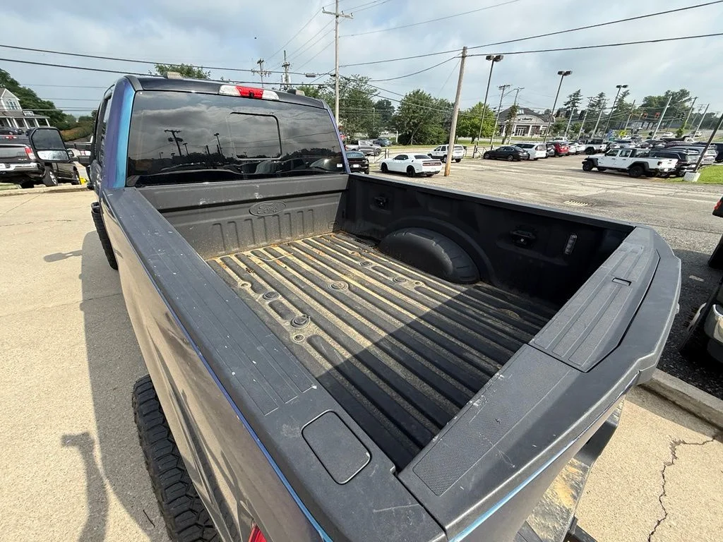 Used 2022 Black Ford Lariat image 8