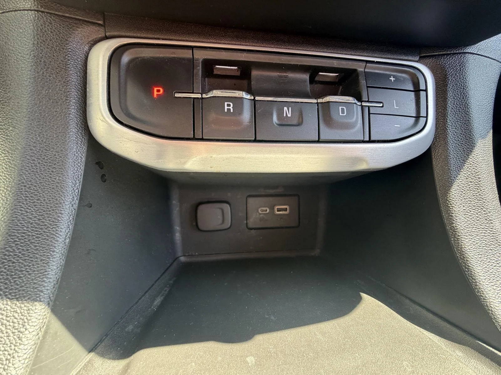Used 2020 Red Quartz Tintcoat GMC SLE image 20