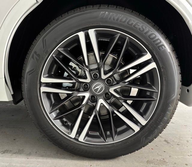 Used 2026 White Acura Advance Package image 8