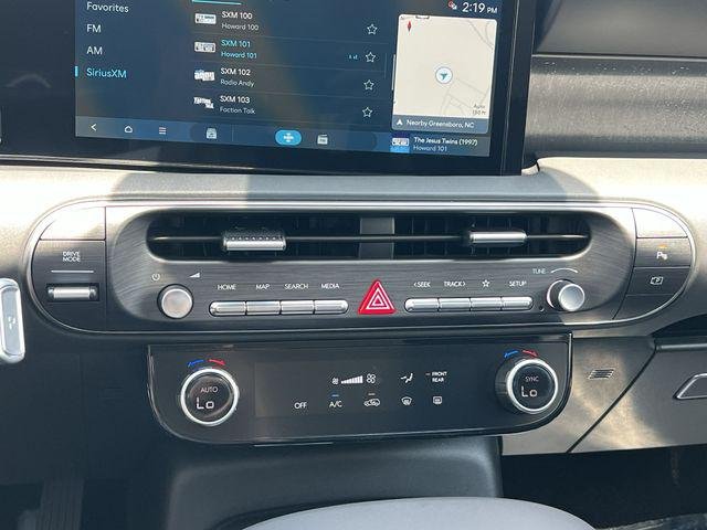 New 2026 White Hyundai SE FWD image 17