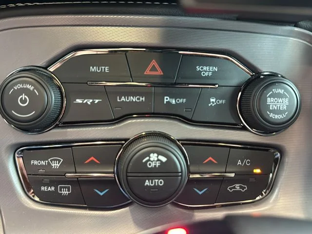 Used 2023 Black Dodge SRT Hellcat Jailbreak image 17