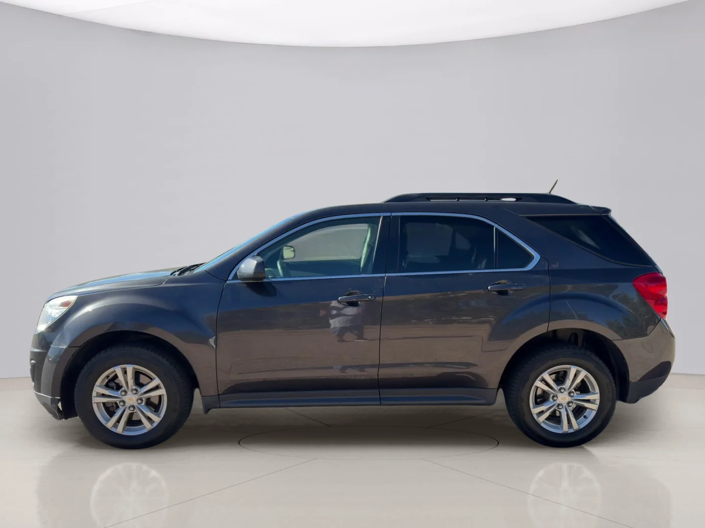 Used 2015 Gray Chevrolet 1LT AWD image 2