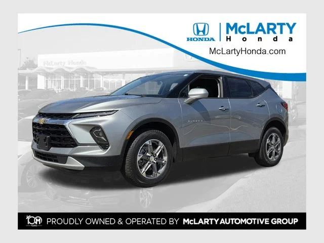 2025 Chevrolet Blazer 2.0T 2LT FWD's photo