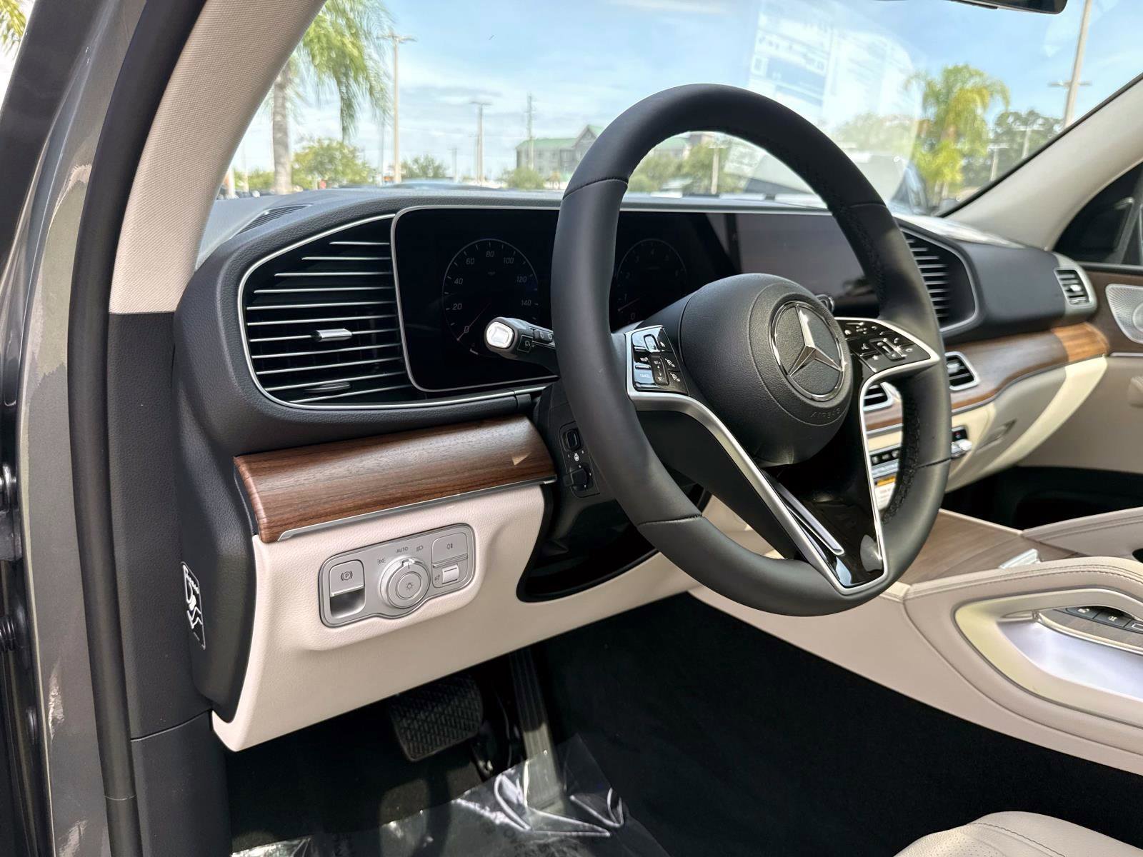 New 2026 Gray Metallic Mercedes-Benz 350 SUV image 20