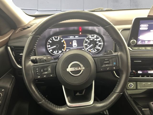 Used 2023 Gold Nissan SL image 9