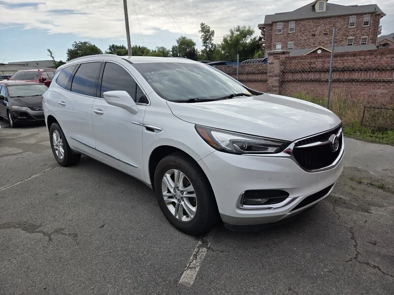 Used 2018 White Frost BUICK PREMIUM GROUP image 2