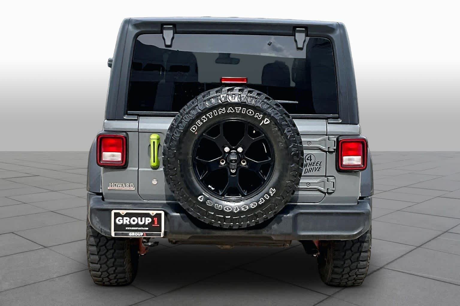 Used 2021 Sting-Gray Clearcoat Jeep Unlimited Willys Sport image 4