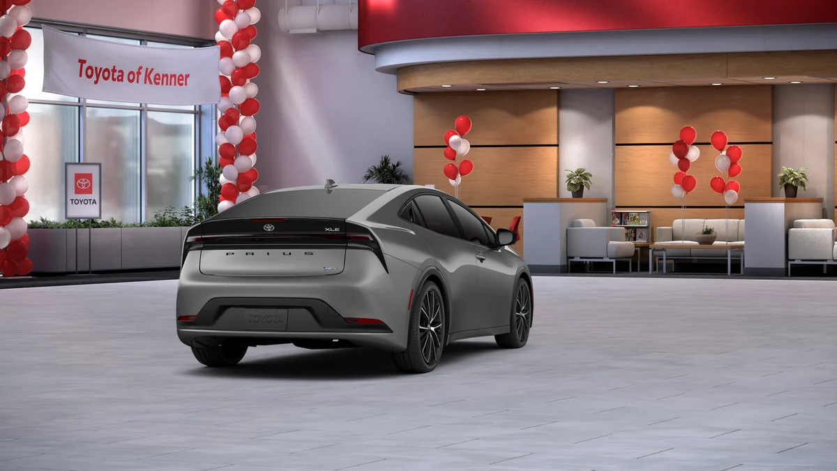 New 2027 Guardian Gray Toyota XLE image 9
