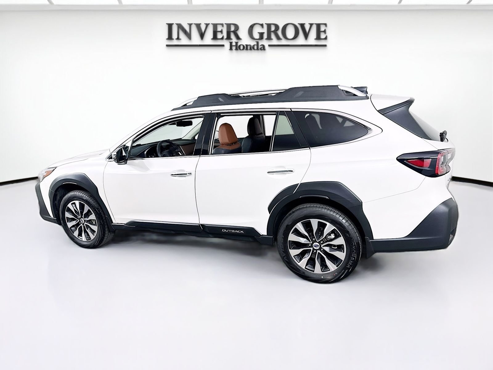 Used 2024 Crystal White Pearl Subaru Touring image 7