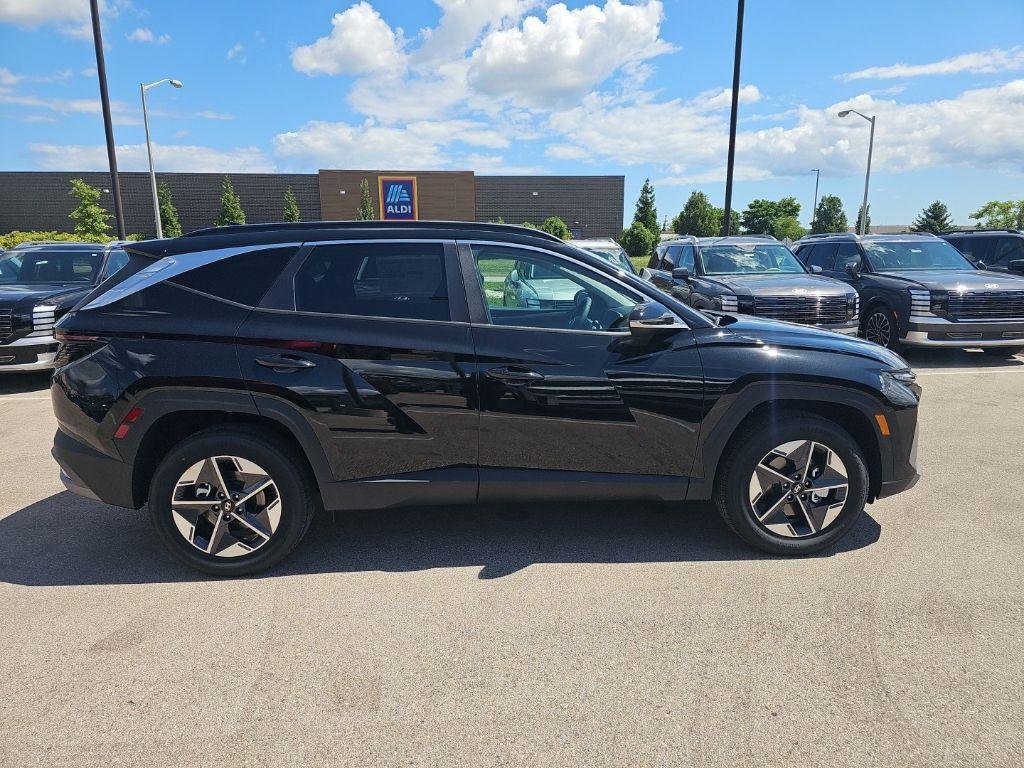 New 2026 Black Hyundai SEL Premium AWD image 6