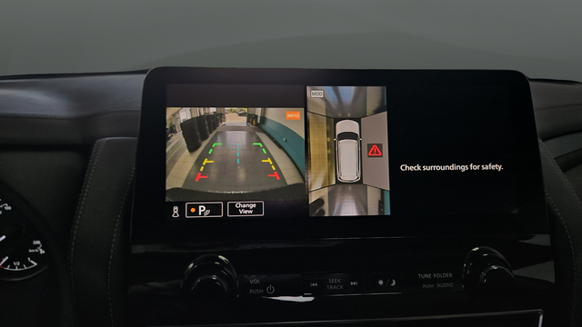 Used 2022 Super Black Nissan Platinum image 14