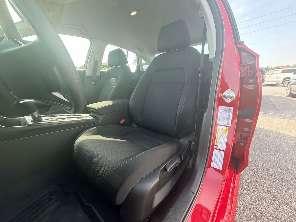 2025 Honda Civic LX - Photo 15