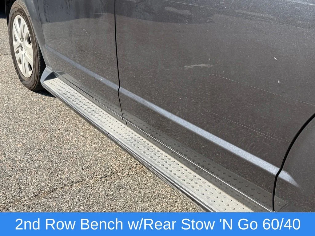 Used 2018 Gray Dodge SE image 13