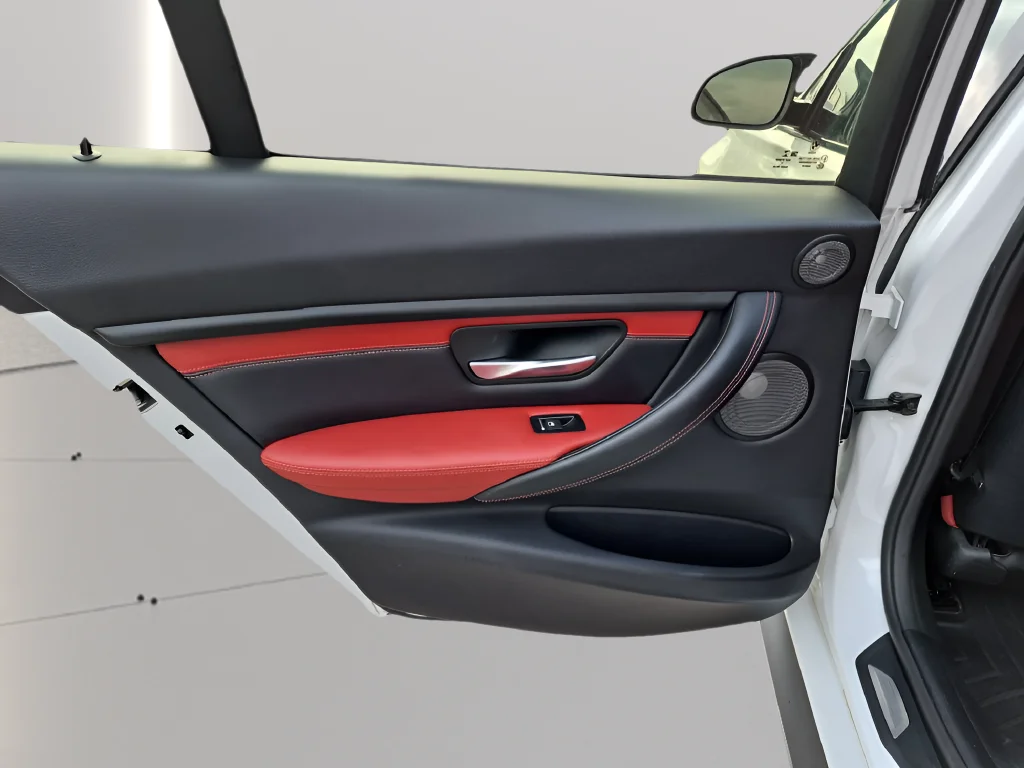 Used 2018 White BMW Base image 30