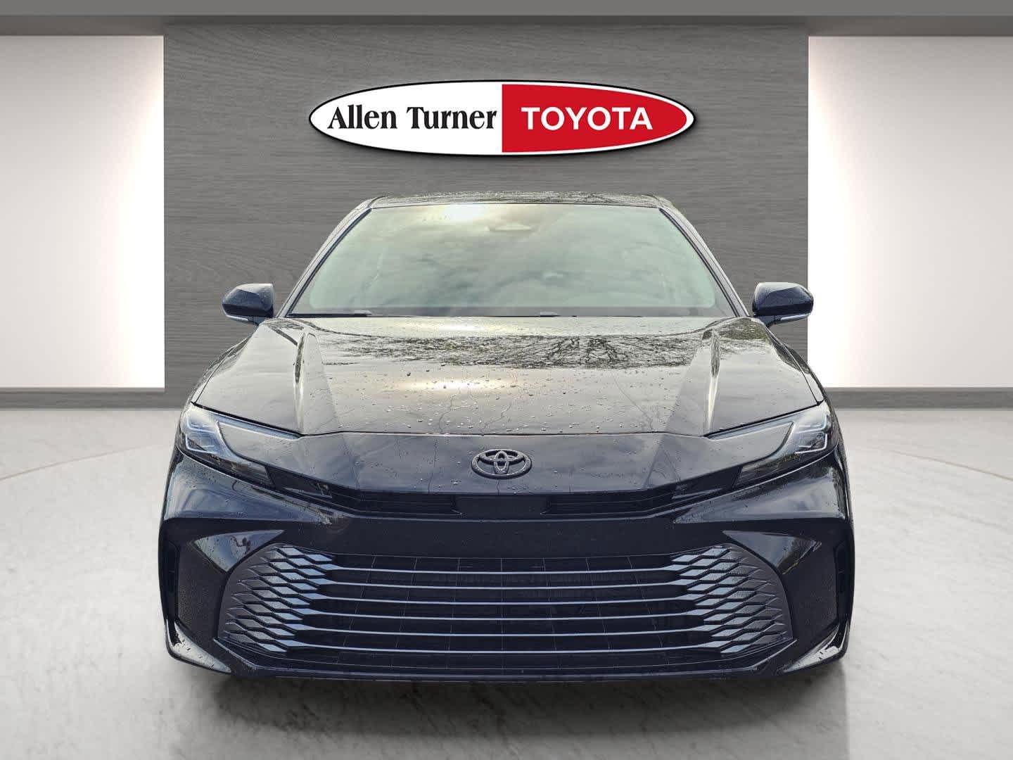 New 2026 Midnight Black Metallic Toyota XLE image 2