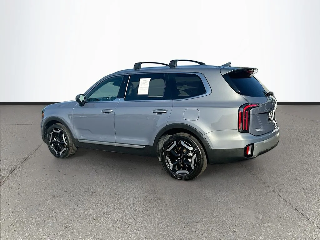 Certified Used 2024 Silver Kia EX image 5