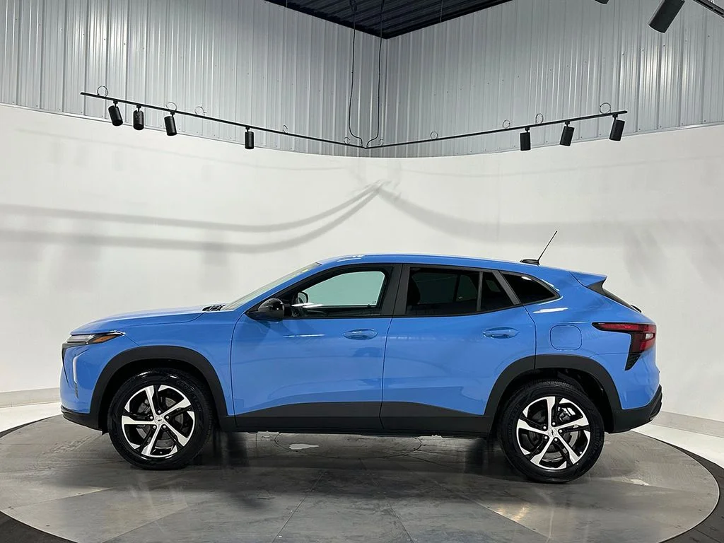 Used 2024 Blue Chevrolet 1RS image 14