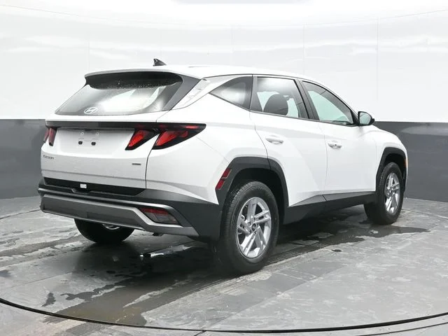 New 2026 White Hyundai SE image 9