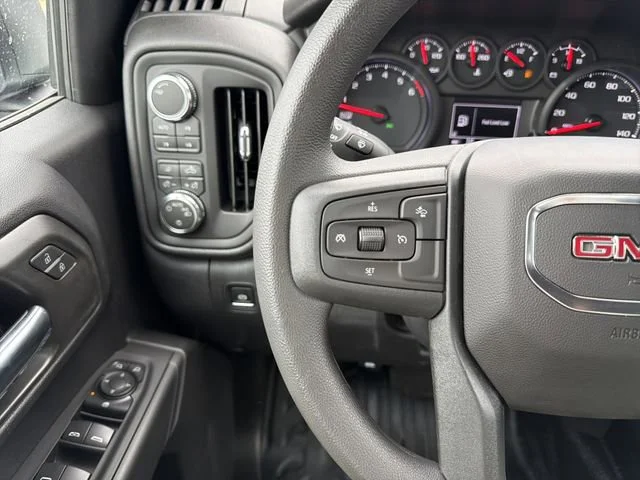 New 2026 Summit White GMC Pro image 28