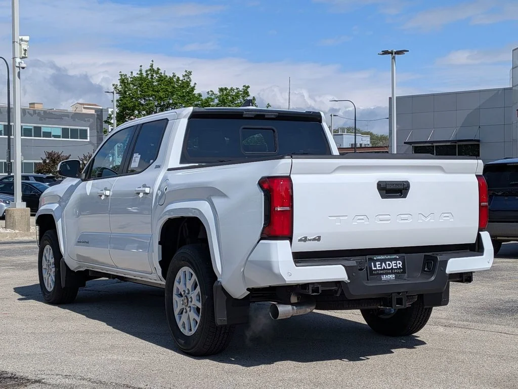 New 2026 Ice Cap Toyota SR5 image 5