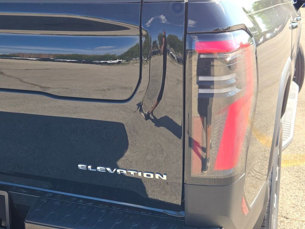 2026 GMC Sierra EV Elevation - Photo 11