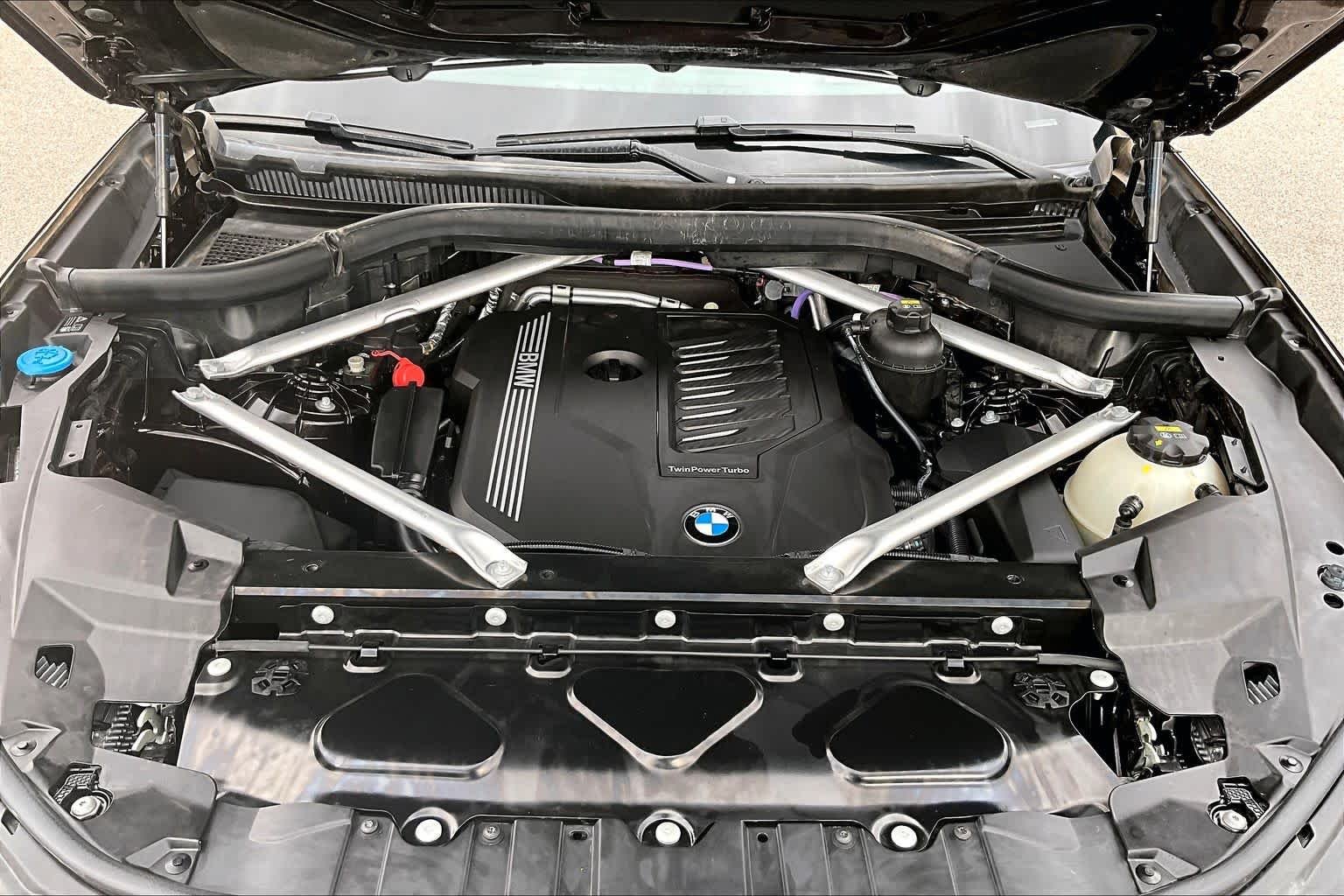 Used 2023 Sparkling Brown Metallic BMW sDrive40i image 31
