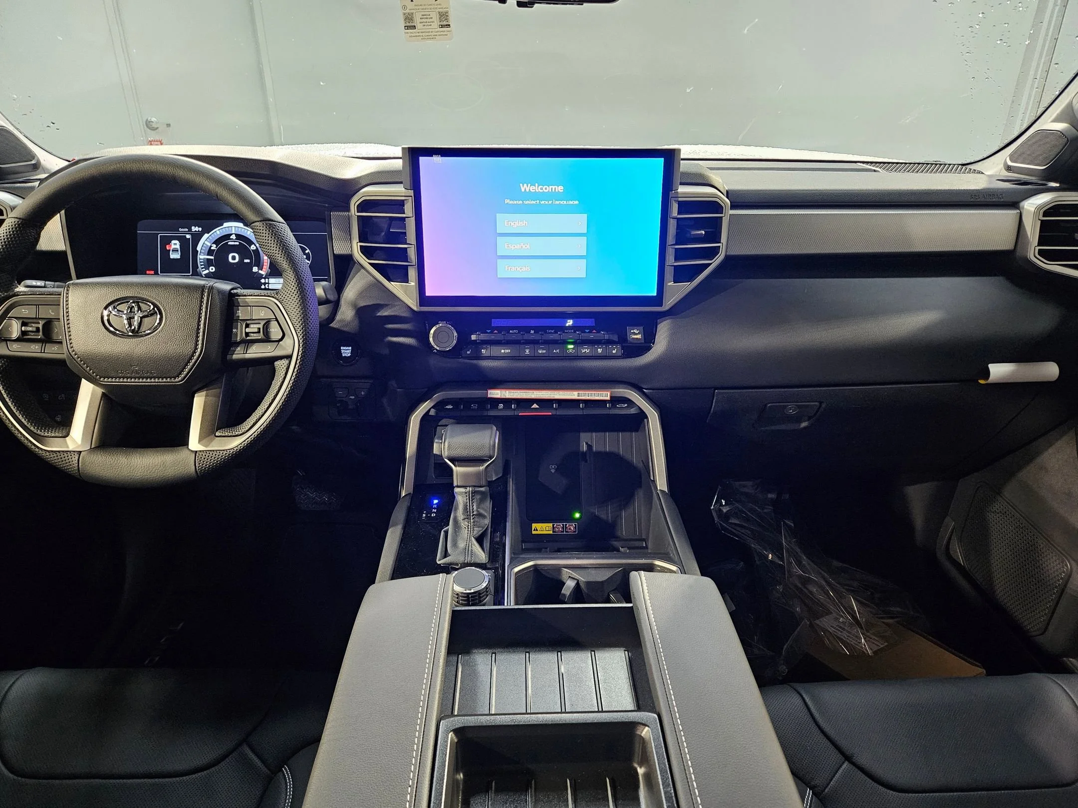2026 Toyota Tundra Limited - Photo 9