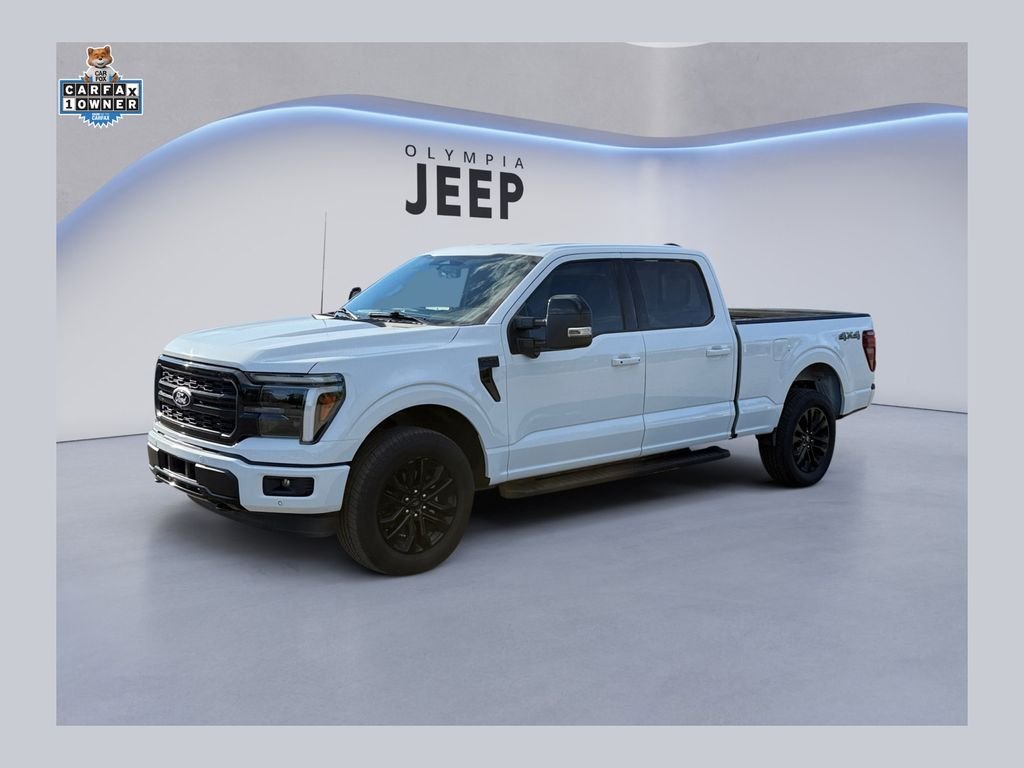 Used 2025  Ford Lariat image 1