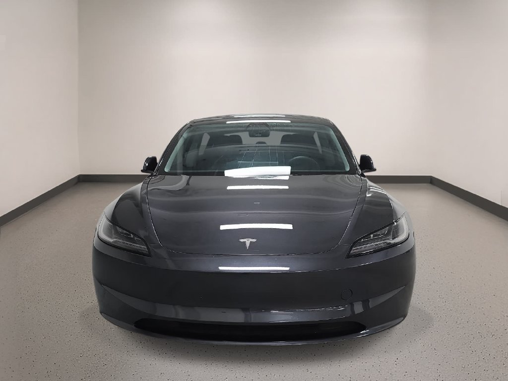 Used 2025  Tesla  image 9