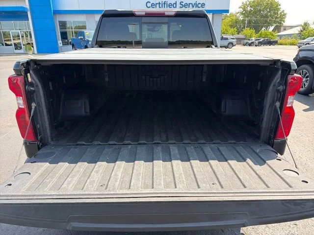 Used 2021 Black Chevrolet LT image 5