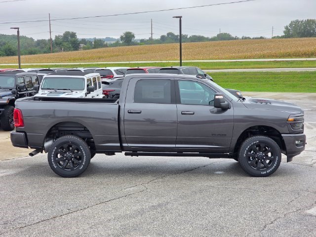 New 2026 Granite Crystal Metallic Clear-Coat Exterior Paint RAM Laramie image 8
