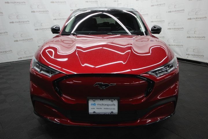 Used 2021 Red Ford Premium image 9