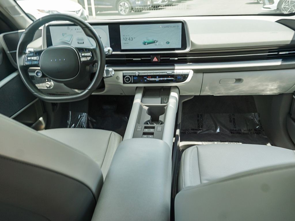 Used 2023 Black Hyundai SEL image 15