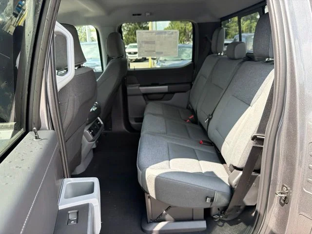 New 2026 Carbonized Gray Metallic Ford XLT image 43