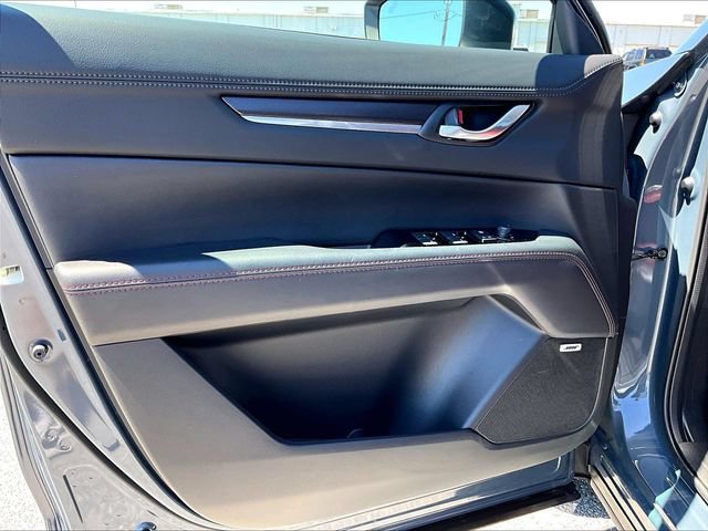 Certified Used 2025 Gray Metallic Mazda 2.5 S Carbon Edition image 9