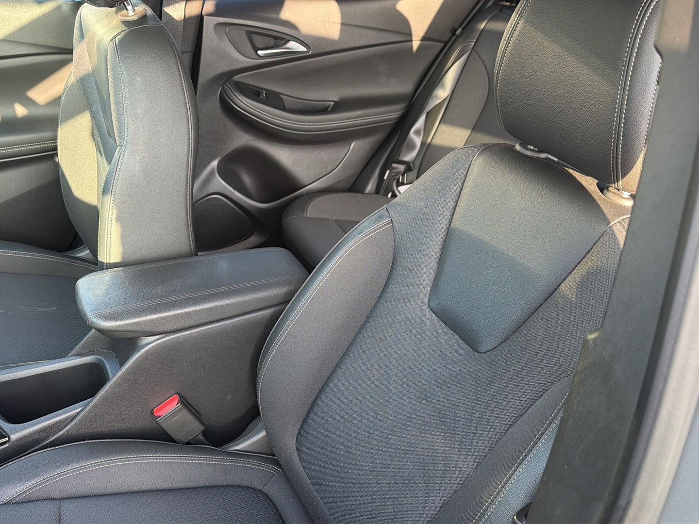 2025 Buick Encore GX Preferred - Photo 27
