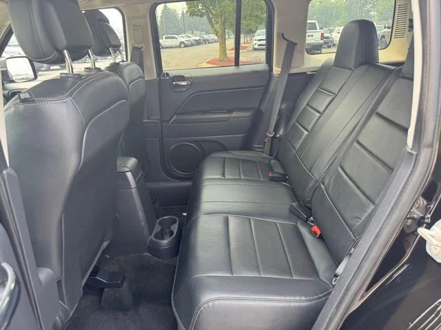 Certified Used 2016 Black Jeep Latitude image 19