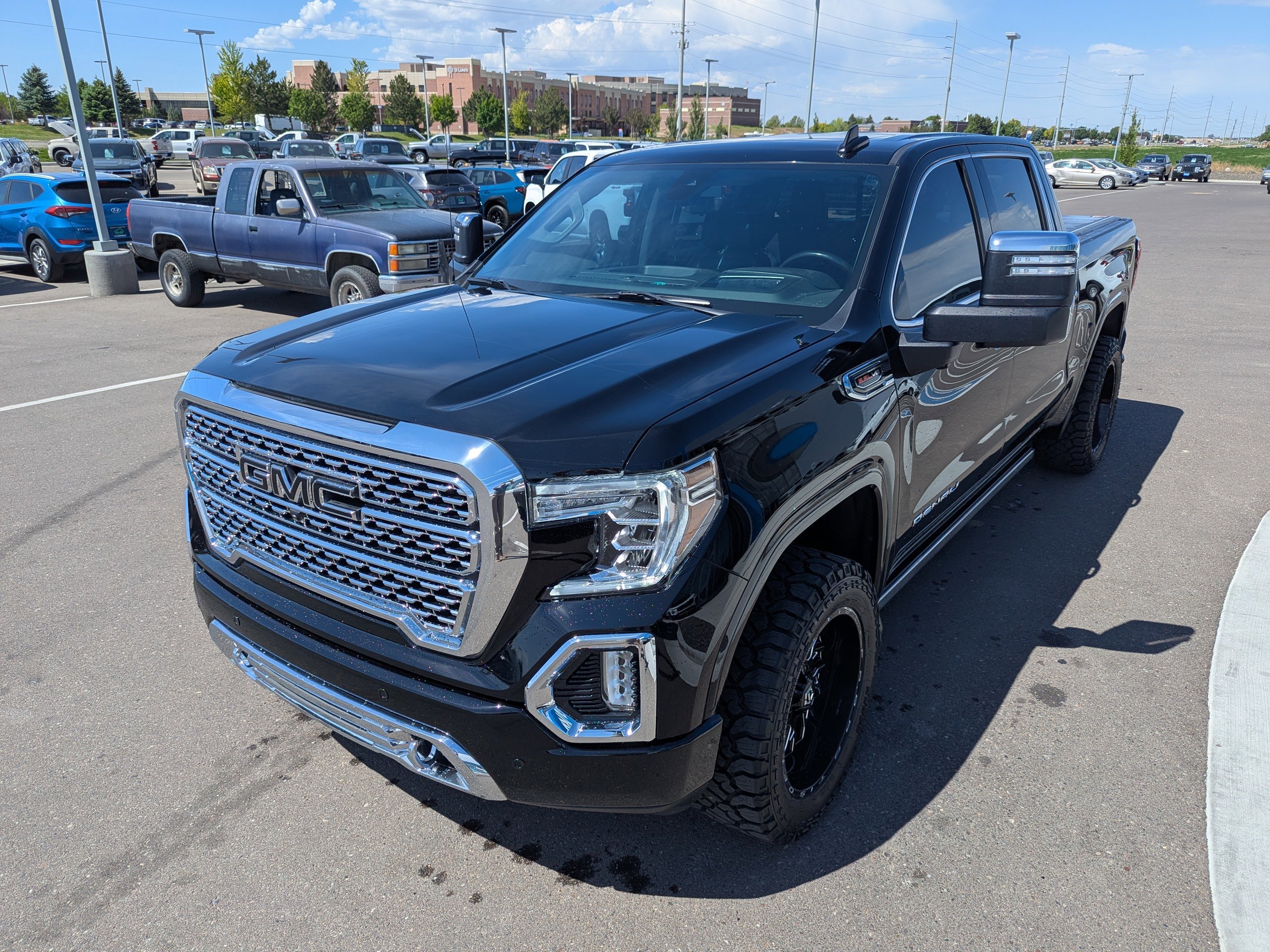 Used 2021 Black GMC Denali image 8