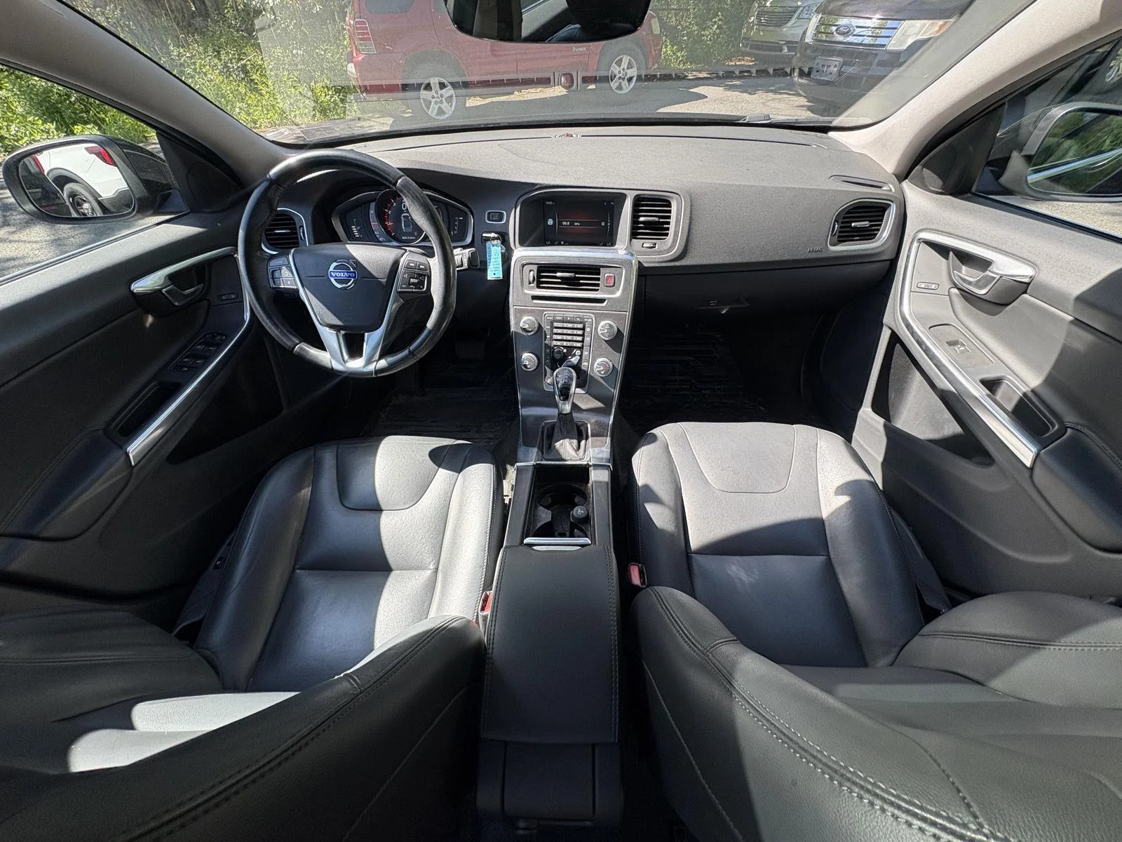Used 2015  VOLVO T5 PREMIER image 14