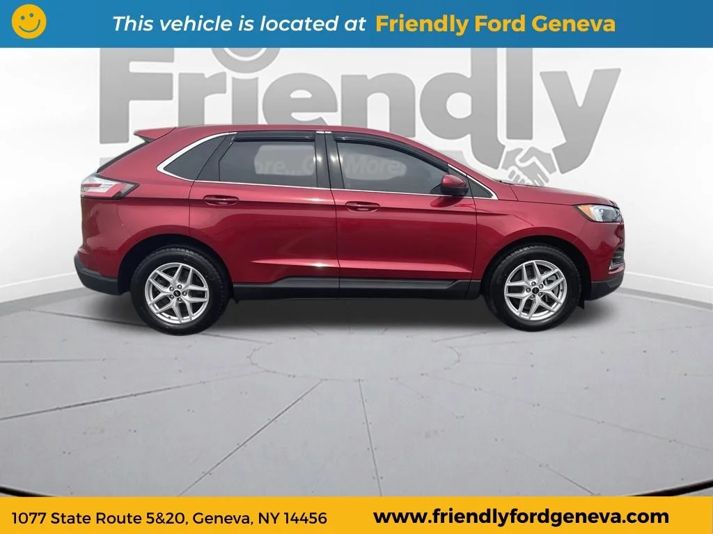 Used 2023 Red Ford SEL image 4