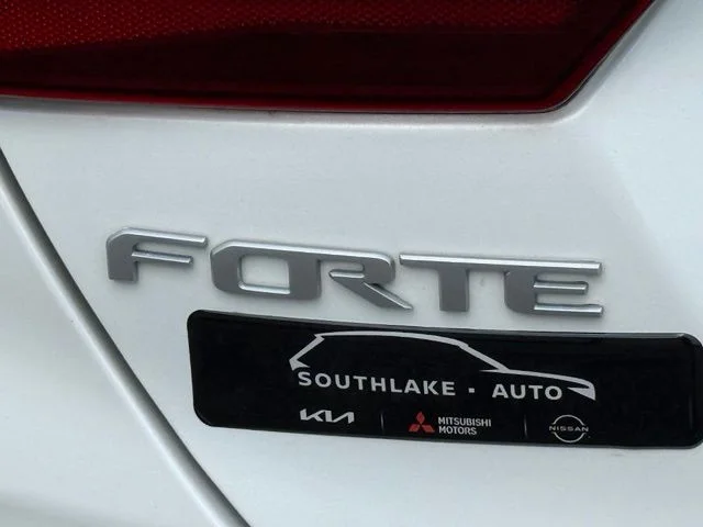 Certified Used 2023 White Kia LXS image 8